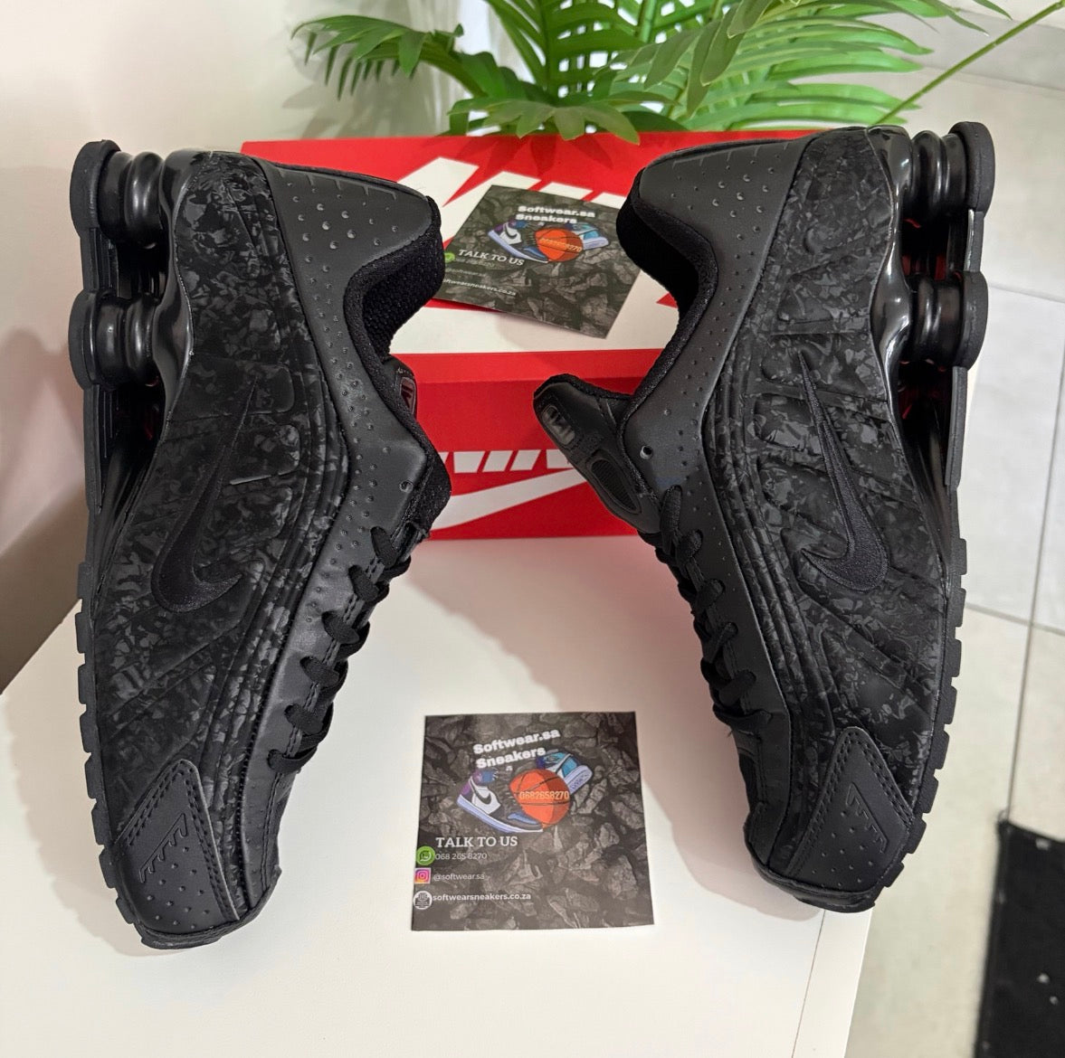 Nike Shox R4