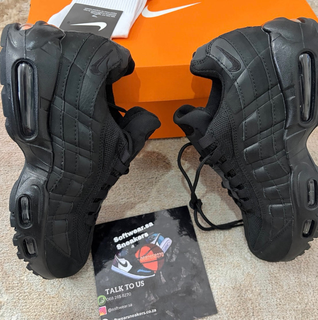 Air Max 95 “TRIPLE BLACK”