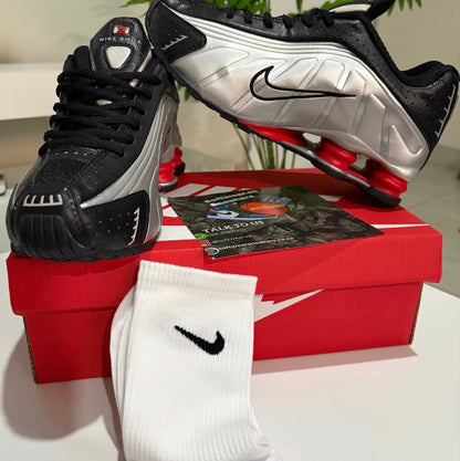 Nike Shox R4