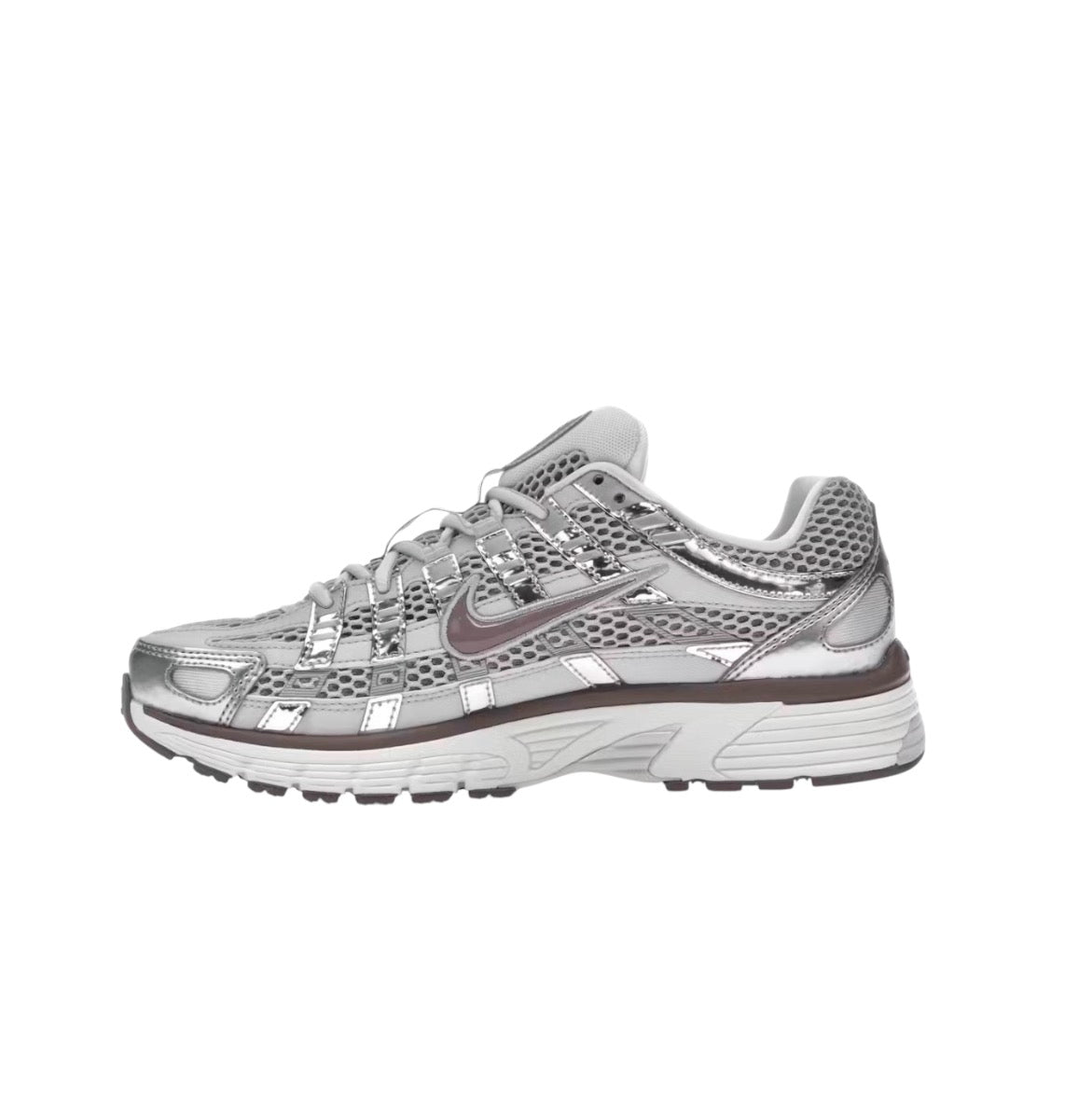 NIKE P6000