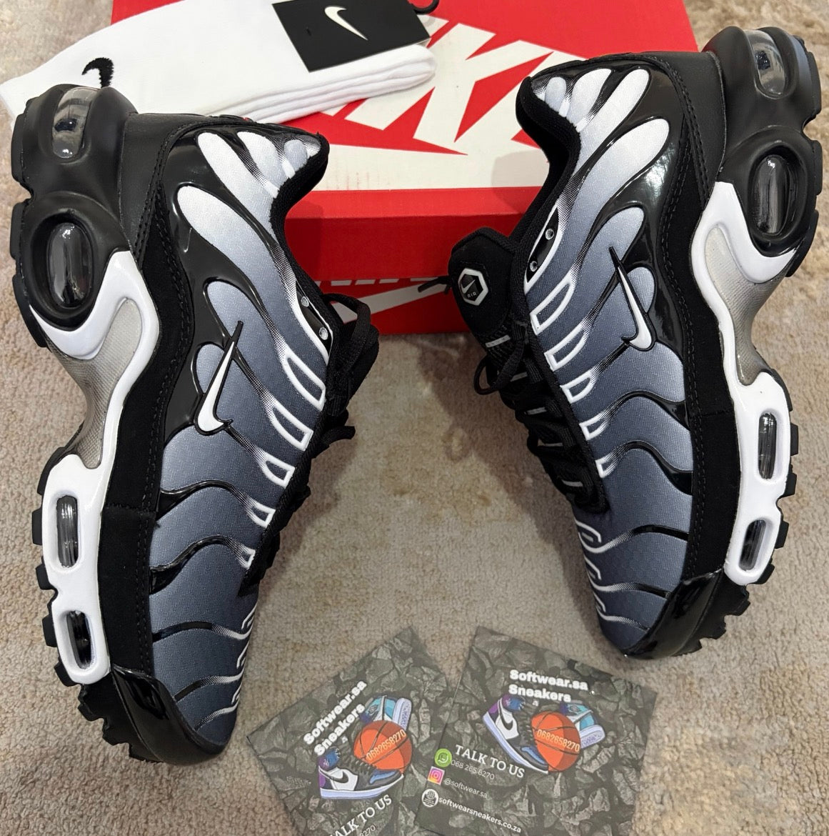 AIRMAX PLUS TN “ SILVER BLACK “