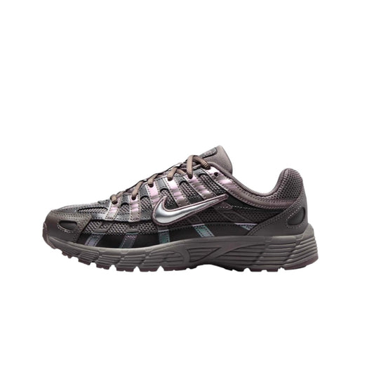 NIKE P6000